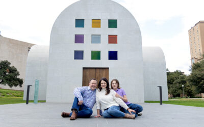 University of Texas – Blanton Museum Courtyard – Family Session