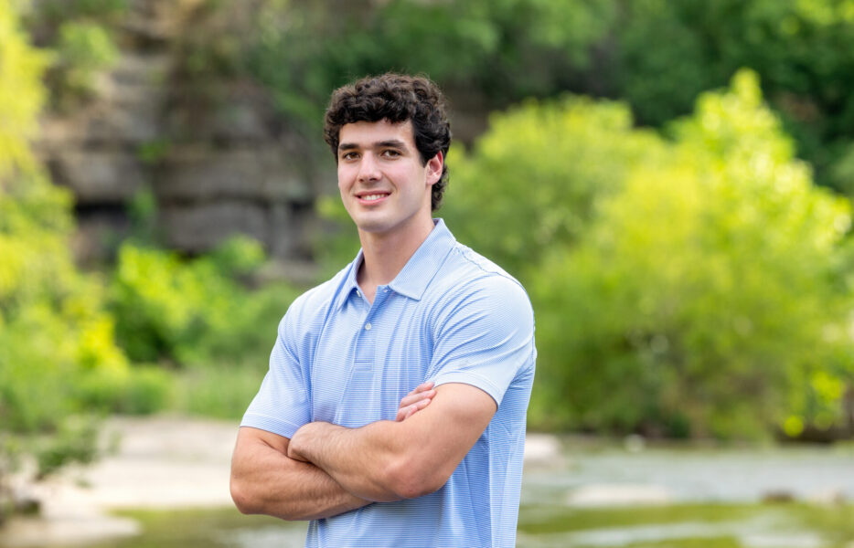 Bull Creek Park – Senior Photo Session - Stephanie Friedman