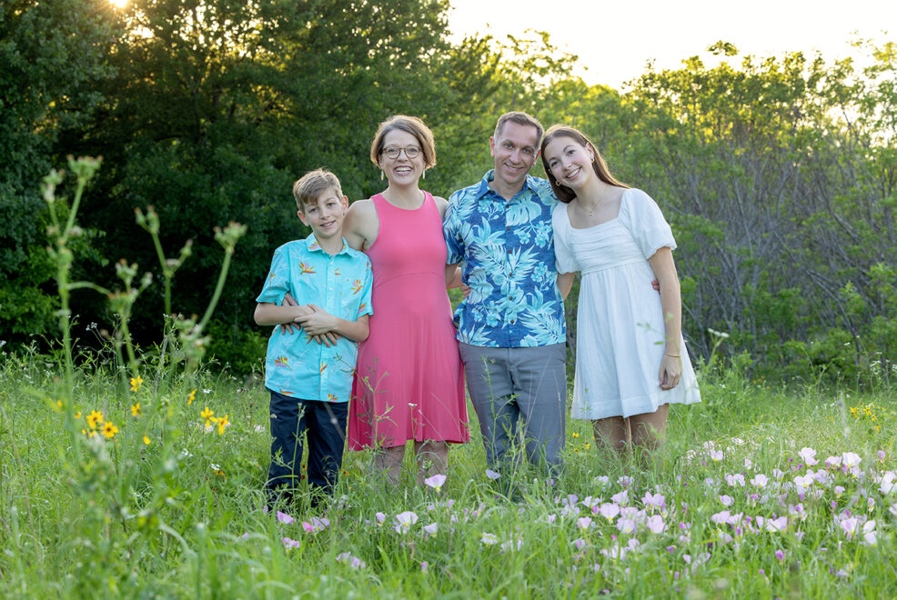 spring family photo session wildflowers