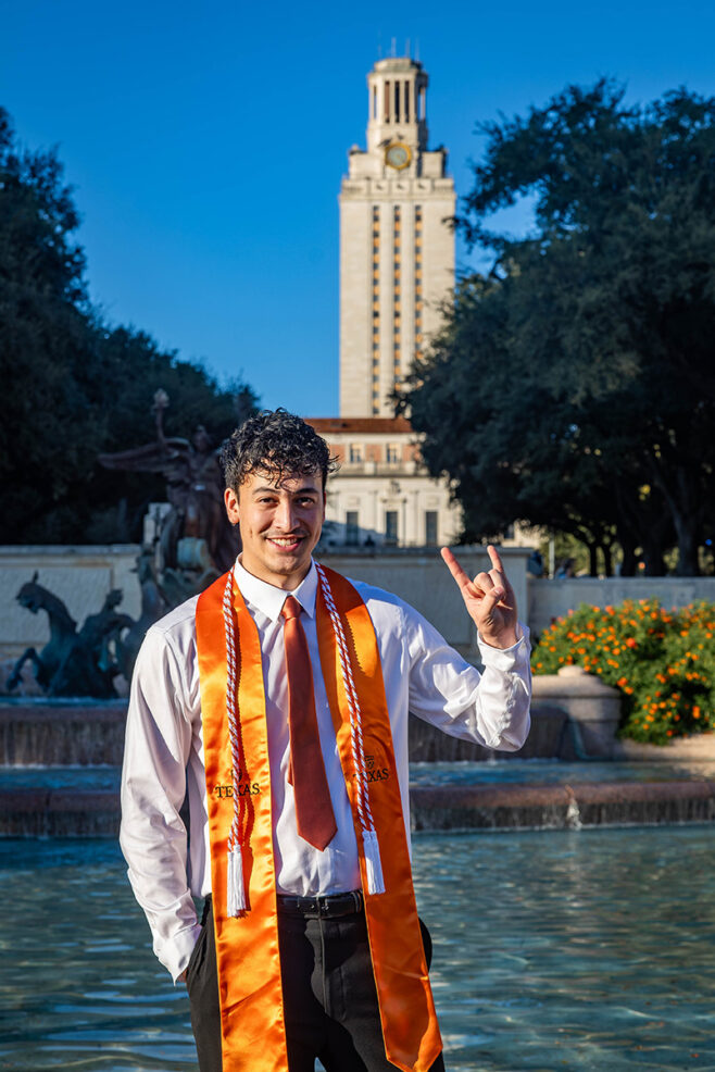 littlefield fountain university of texas college senior photo session