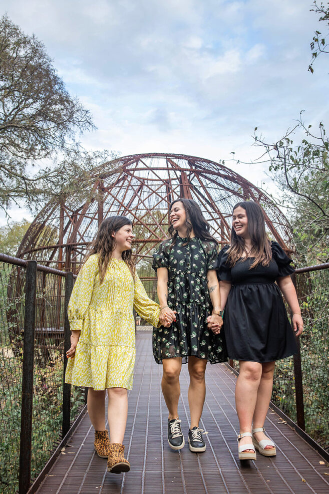 pease park treehouse family photo session