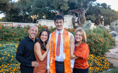 University of Texas – Senior + Family Photos