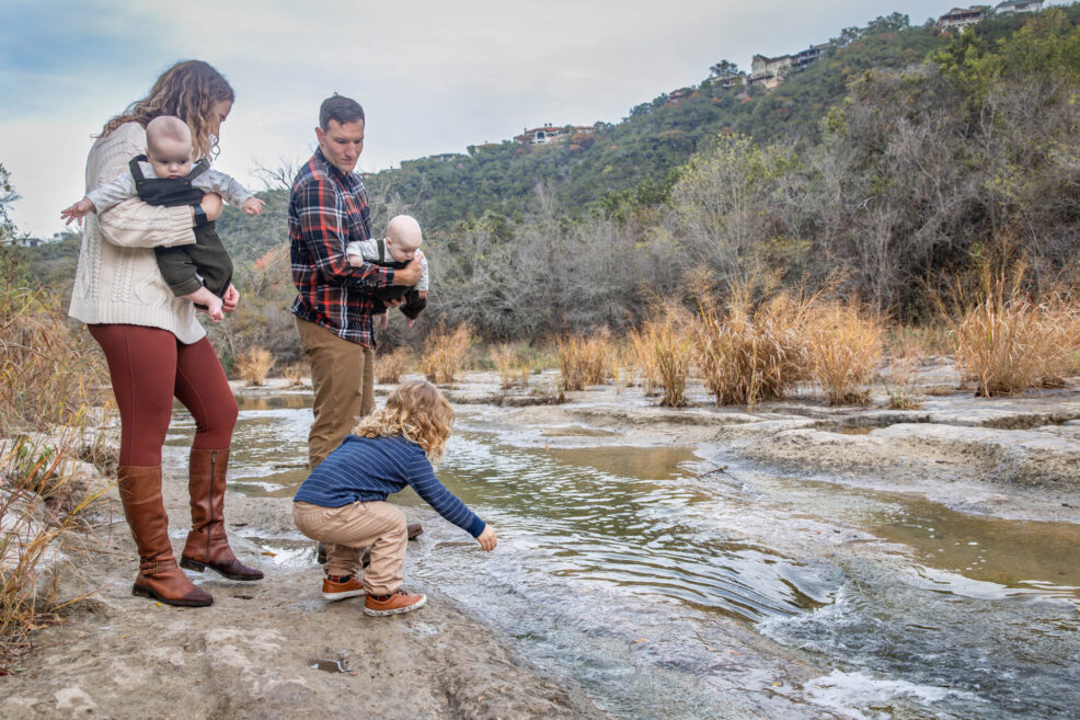 austin family photo session at bull creek park